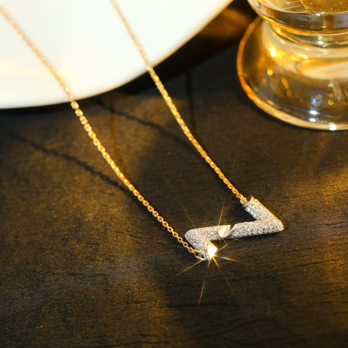[Love's Uplift]VOLT SILVER DIAMOND PEDANT NECKLACE