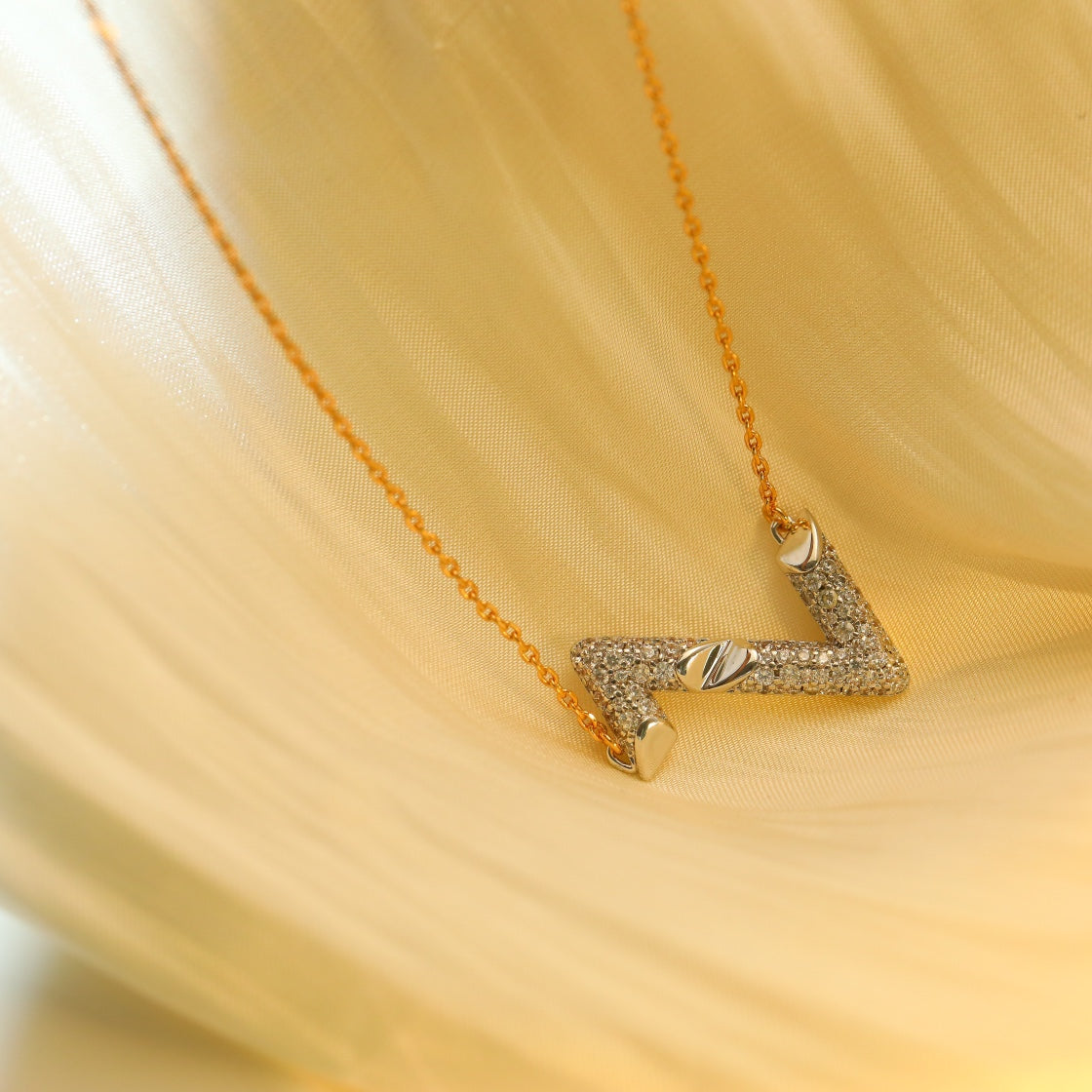 [Love's Uplift]VOLT SILVER DIAMOND PEDANT NECKLACE