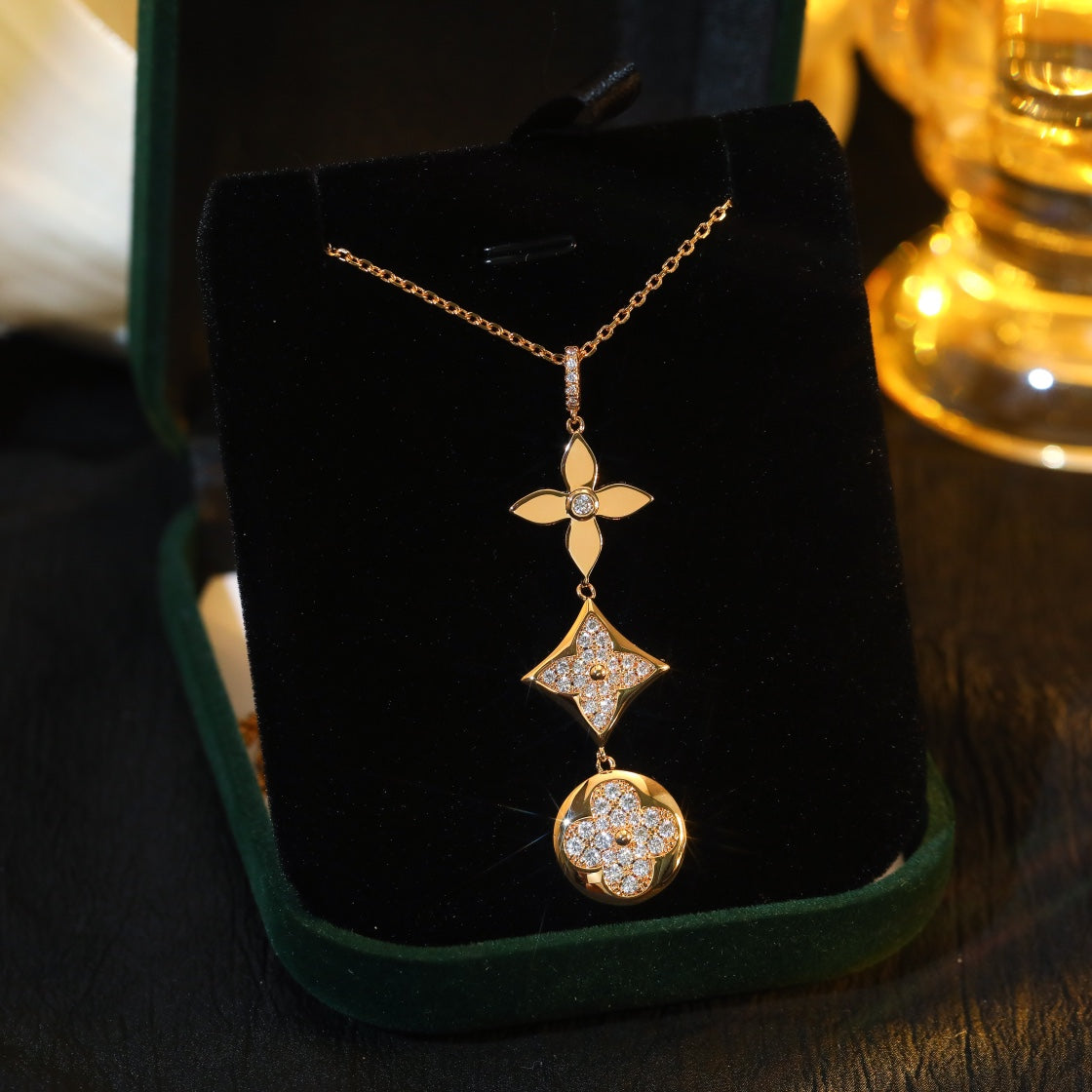 [Love's Uplift]STAR AND SUN DIAMOND PINK GOLD NECKLACE
