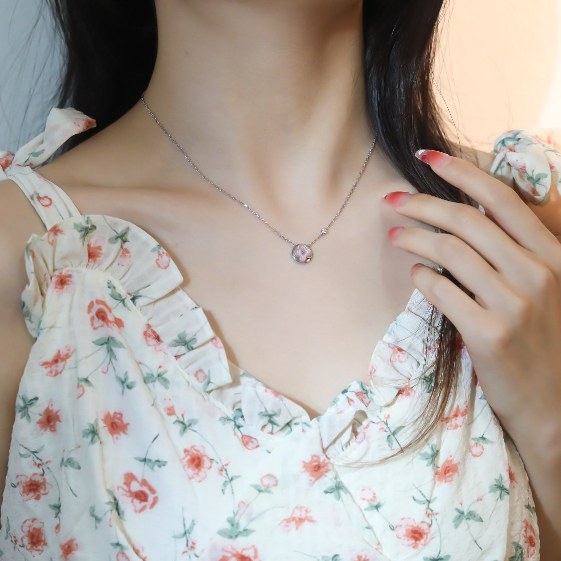 [Love's Uplift]SUN PEDANT PINK GOLD 1 DIAMOND NECKLACE