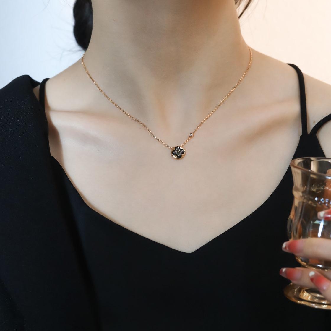 [Love's Uplift]SUN PEDANT PINK GOLD 1 DIAMOND NECKLACE