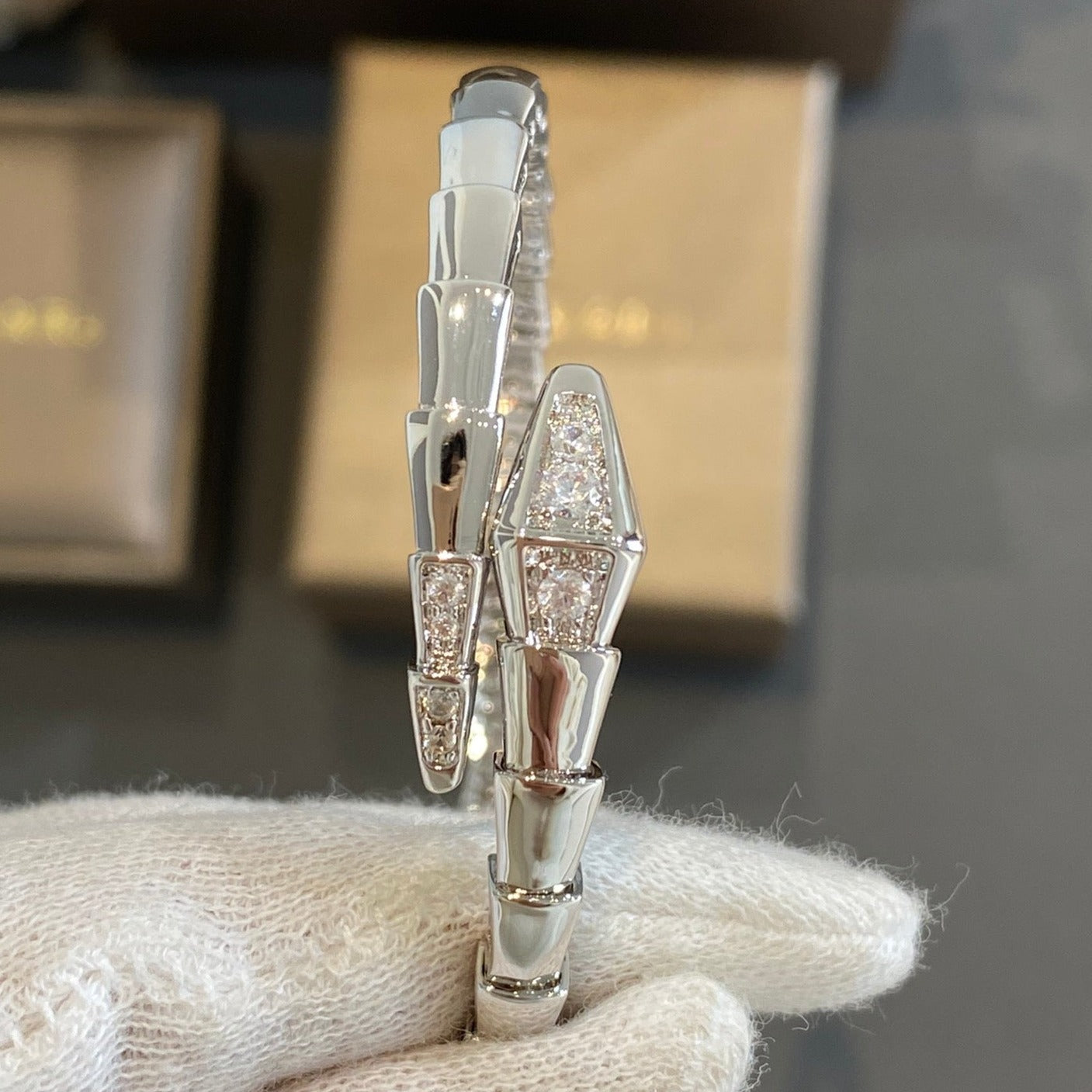 [Love's Uplift]SERPENTI BRACELET DIAMONDS SILVER