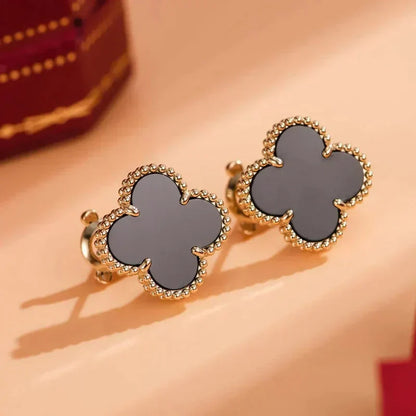 [Love's Uplift]CLOVER MEDIUM 1 MOTIFS  ONYX STUD EARRINGS