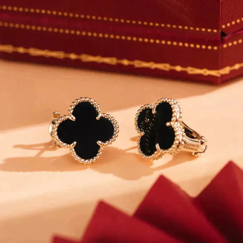[Love's Uplift]CLOVER MEDIUM 1 MOTIFS  ONYX STUD EARRINGS
