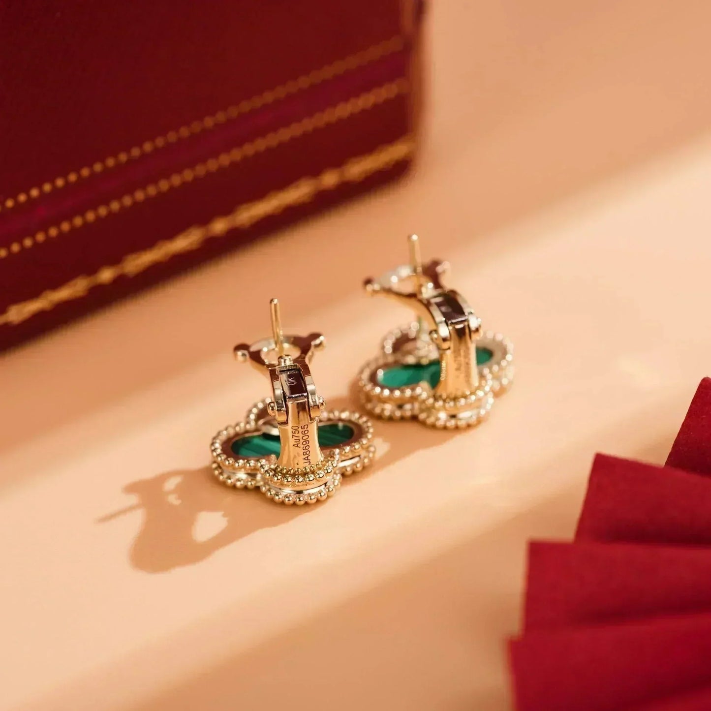 [Love's Uplift]CLOVER MEDIUM 1 MOTIFS MALACHITE  EARRINGS