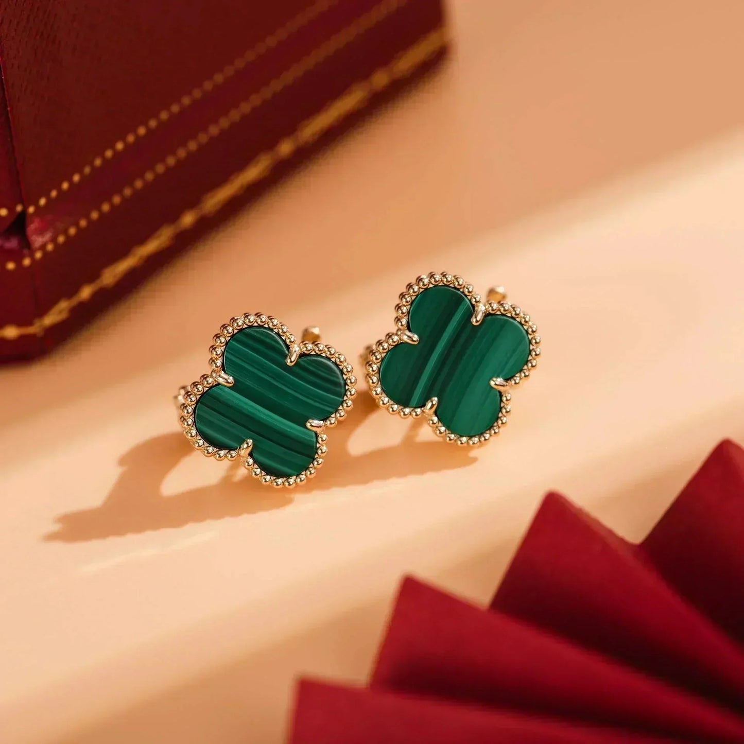 [Love's Uplift]CLOVER MEDIUM 1 MOTIFS MALACHITE  EARRINGS