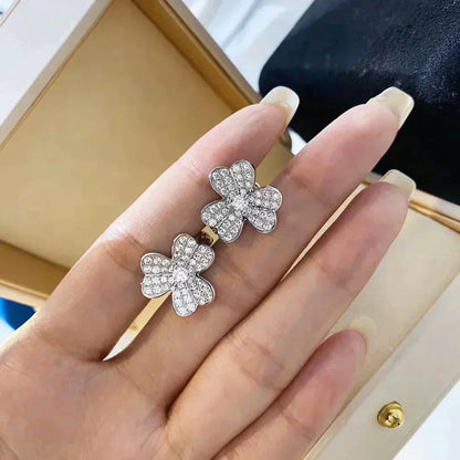 [Love's Uplift]CLOVER COMOS DIAMOND EARRINGS SILVER