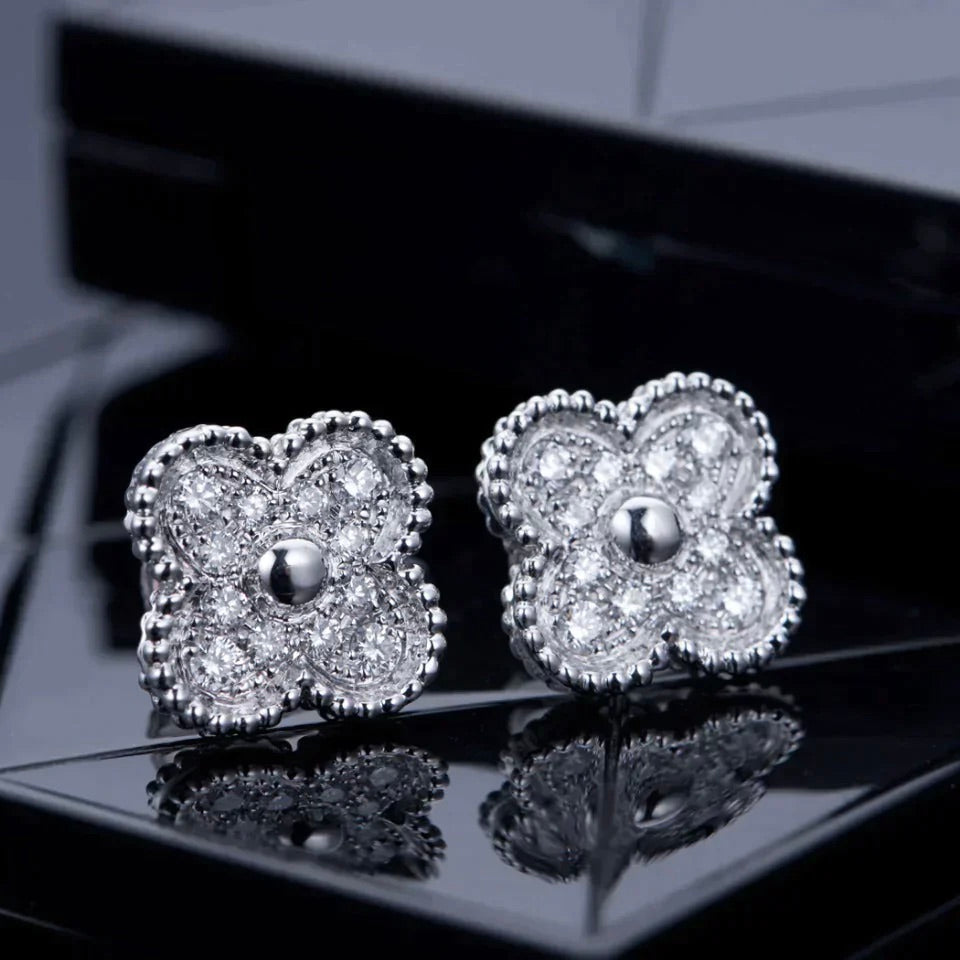 [Love's Uplift]CLOVER 1 MOTIFS DIAMOND STUD EARRINGS SILVER