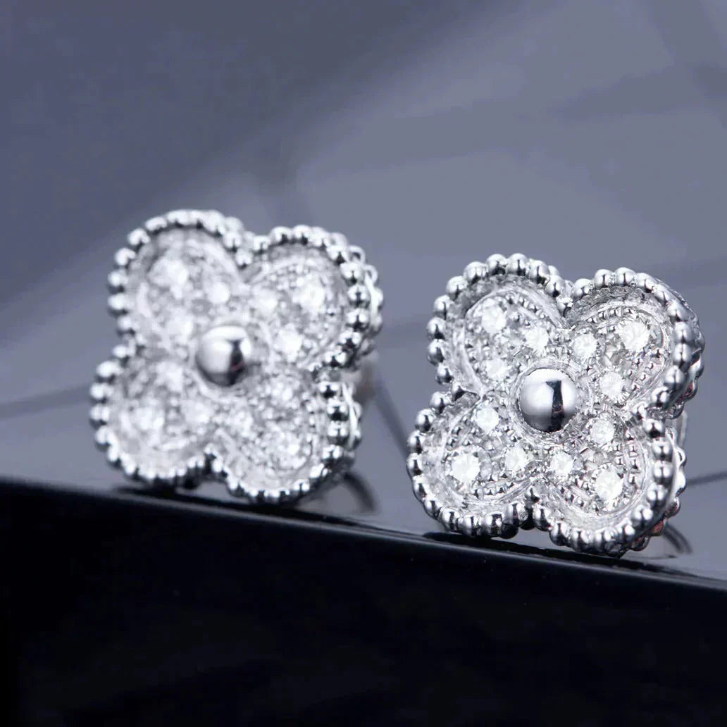 [Love's Uplift]CLOVER 1 MOTIFS DIAMOND STUD EARRINGS SILVER