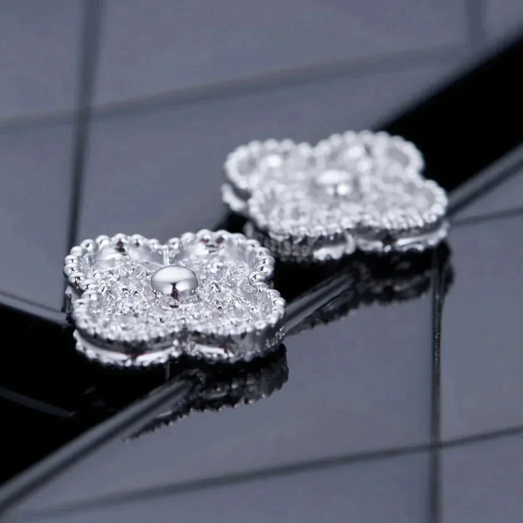 [Love's Uplift]CLOVER 1 MOTIFS DIAMOND STUD EARRINGS SILVER