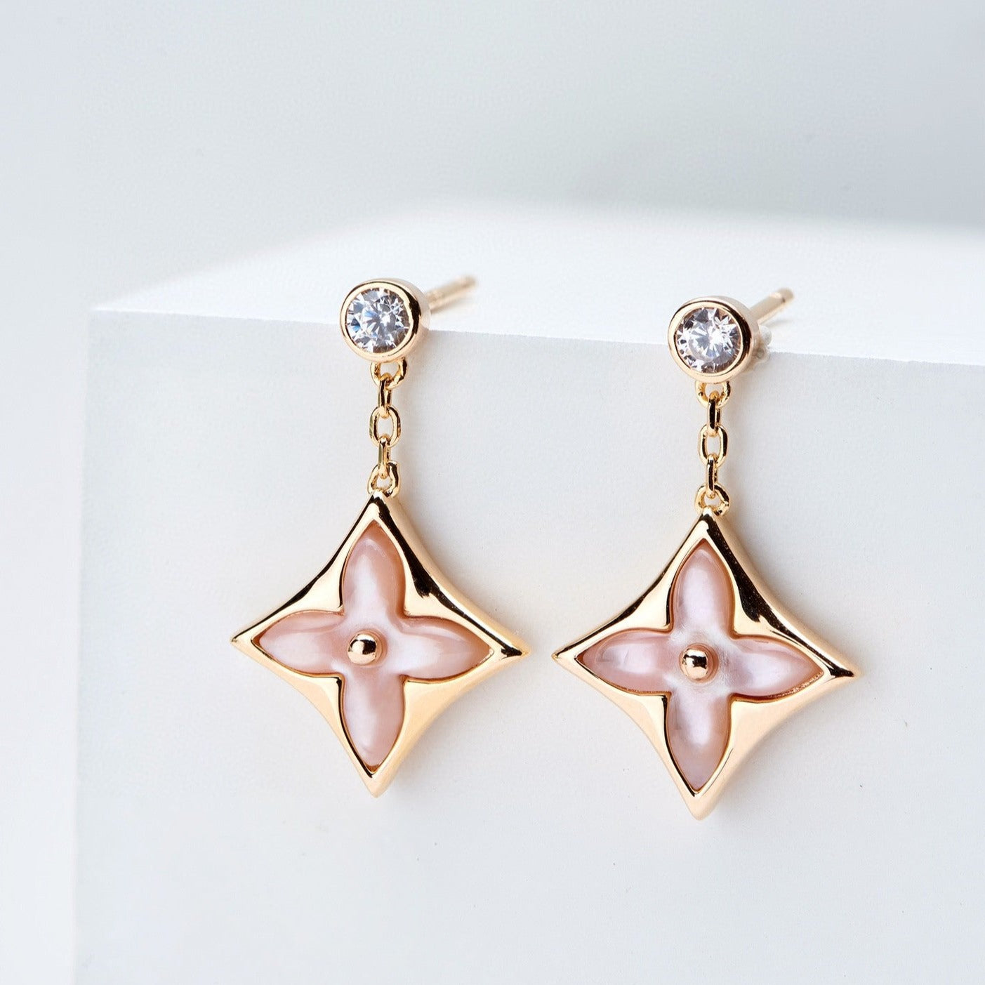[Love's Uplift]DOUBLE STAR PINK GOLD MOP DROP EARRINGS