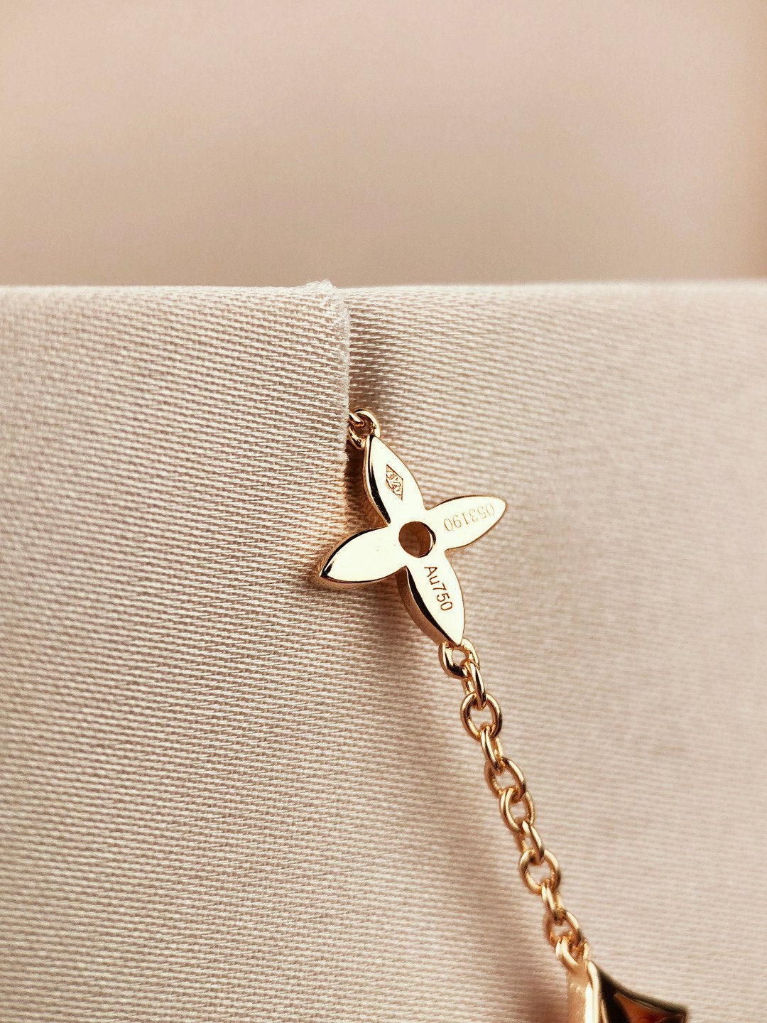 [Love's Uplift]STAR AND SUN 7 MOTIFS GOLD BRACELET