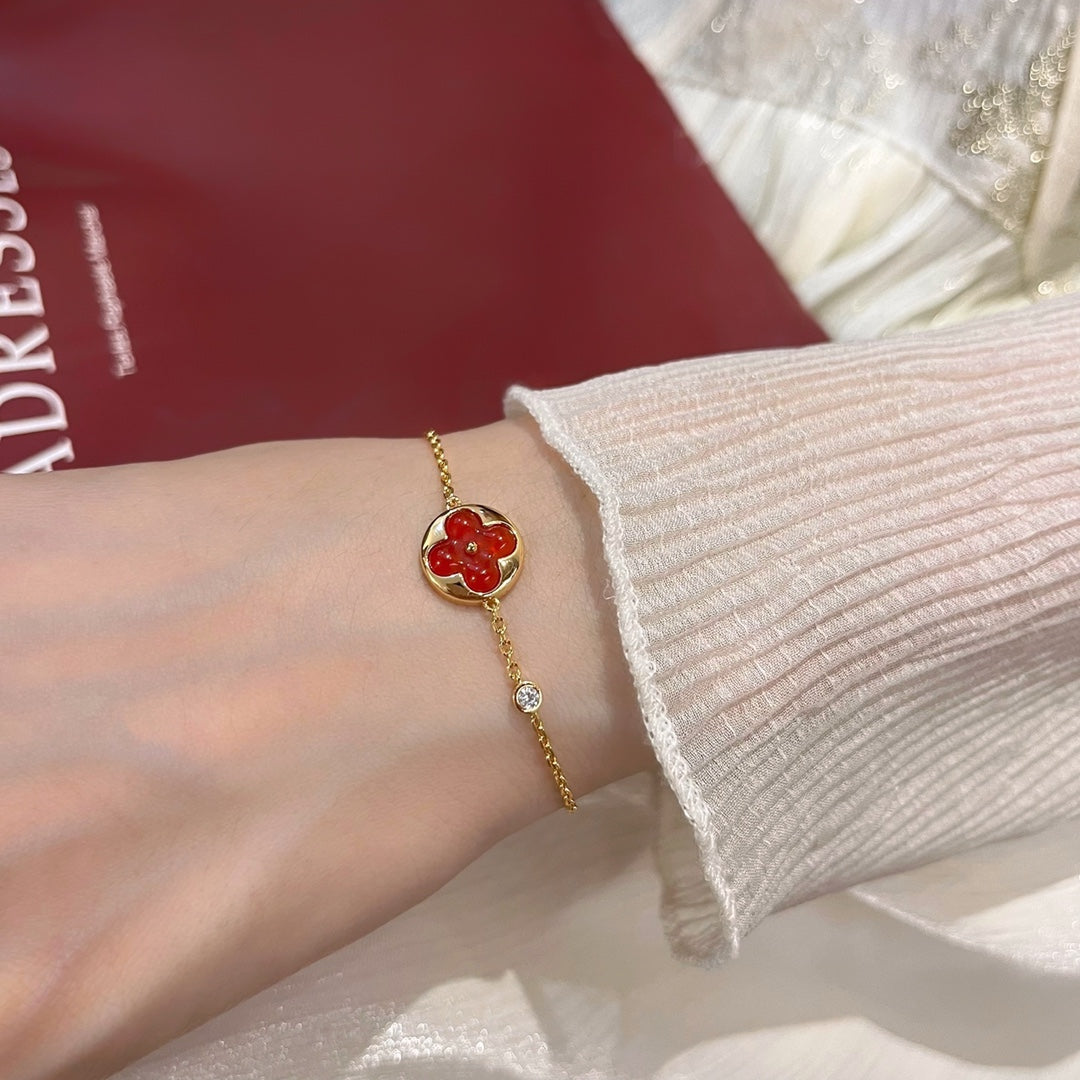 [Love's Uplift]SUN PEDANT CARNELIAN BRACELET