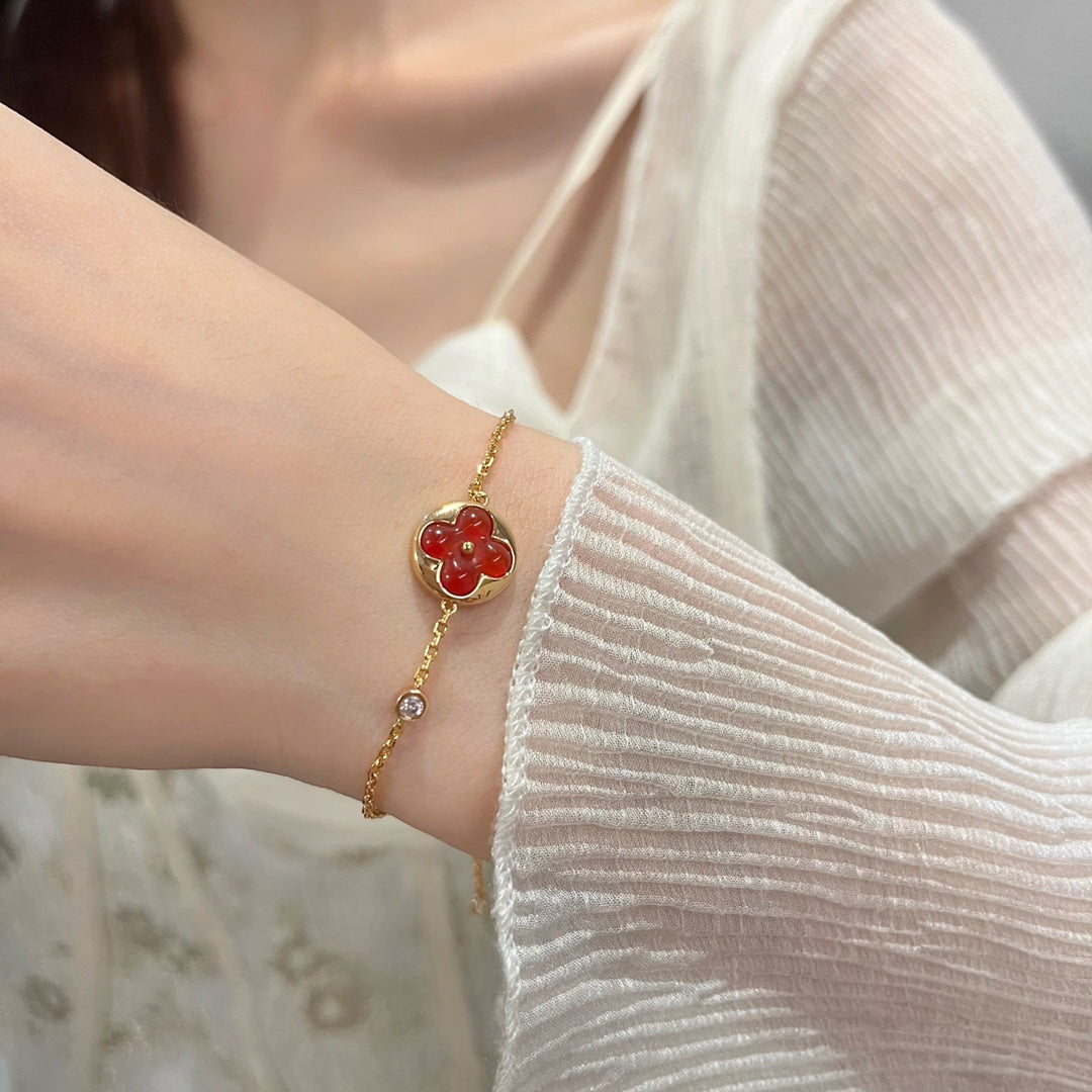 [Love's Uplift]SUN PEDANT CARNELIAN BRACELET