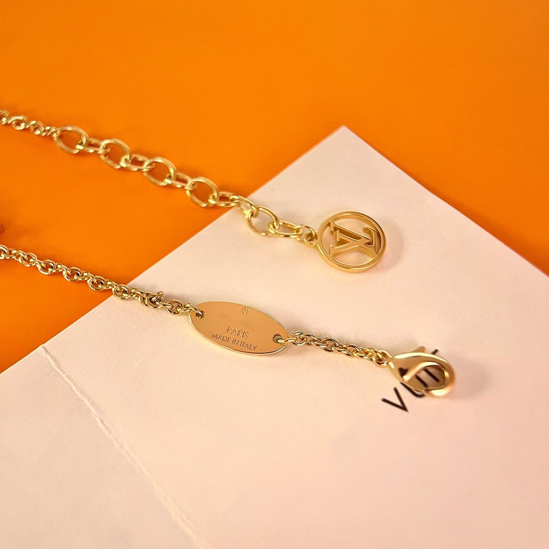 [Love's Uplift]LOGO STAR MOTIF GOLD BRACELET