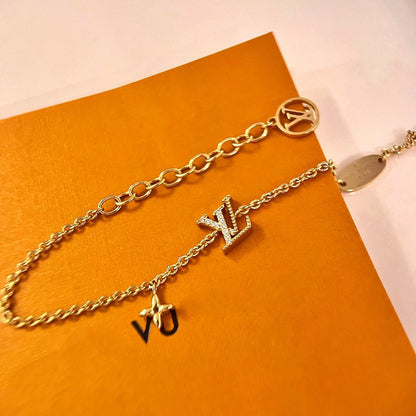 [Love's Uplift]LOGO STAR MOTIF GOLD BRACELET