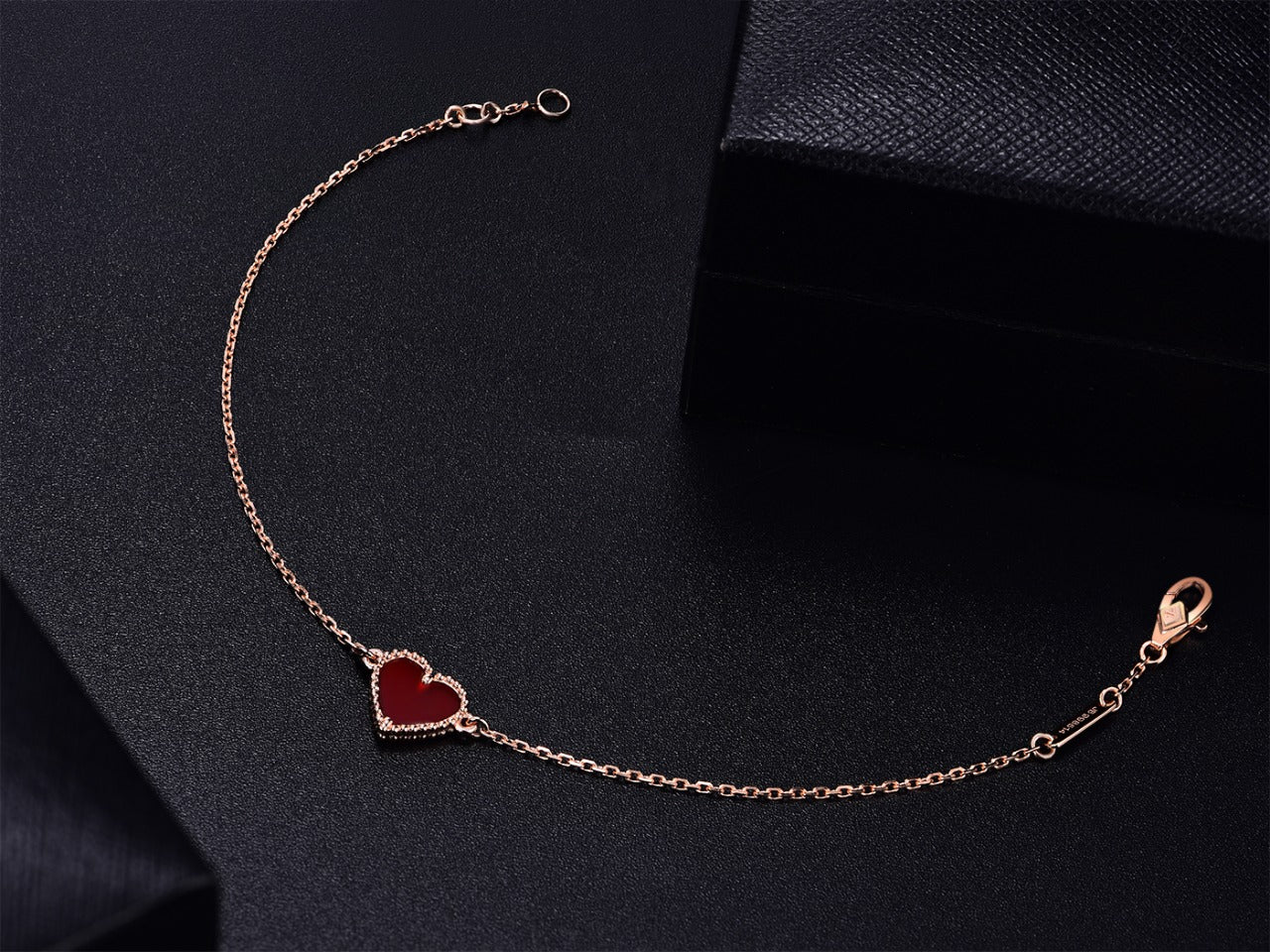 [Love's Uplift]HEART CARNELIAN PINK GOLD BRACELET