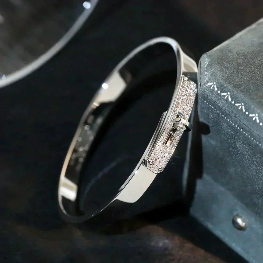 [Love's Uplift]KELLY SILVER DIAMOND BRACELET