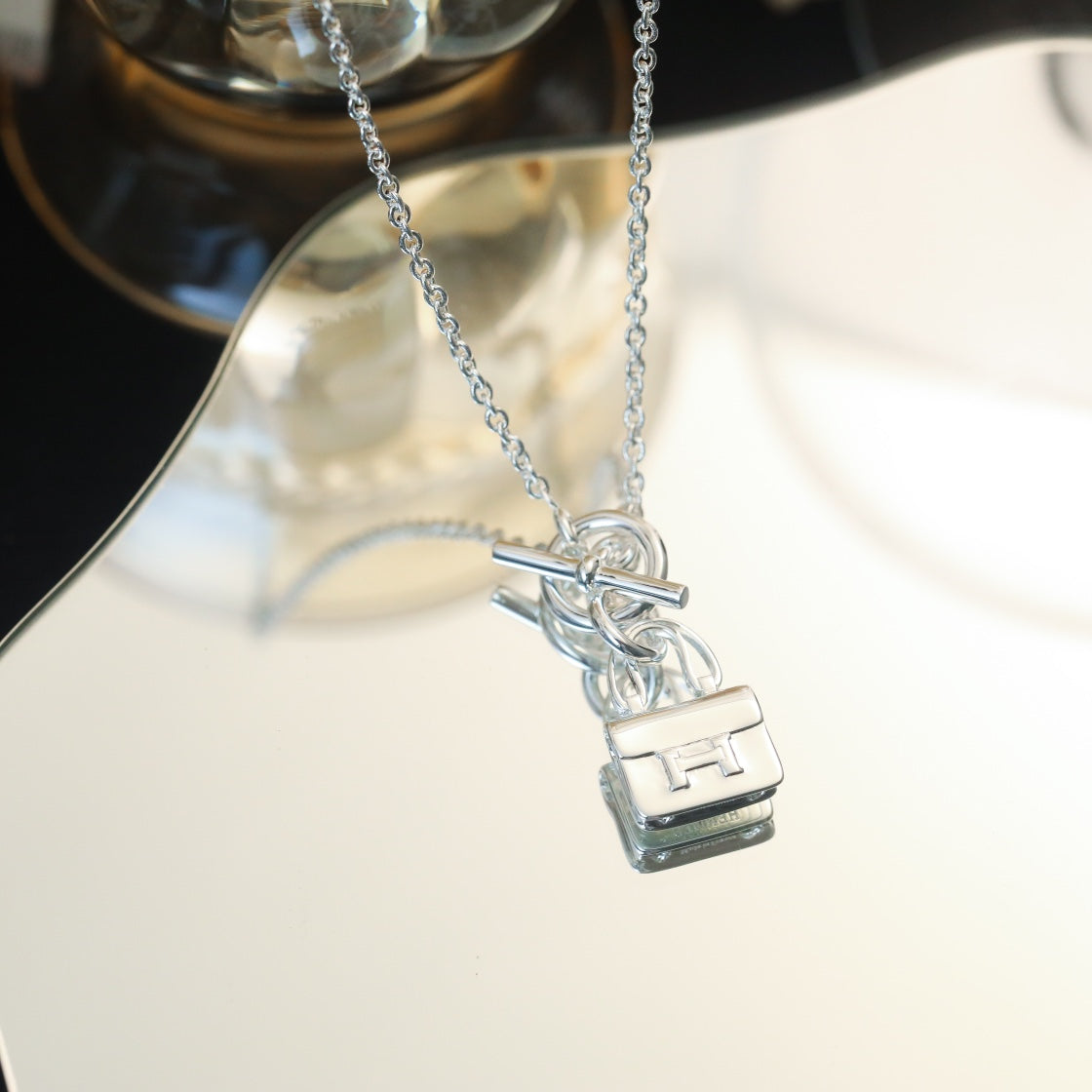 [Love's Uplift]POP H PEDANT SILVER NECKLACE