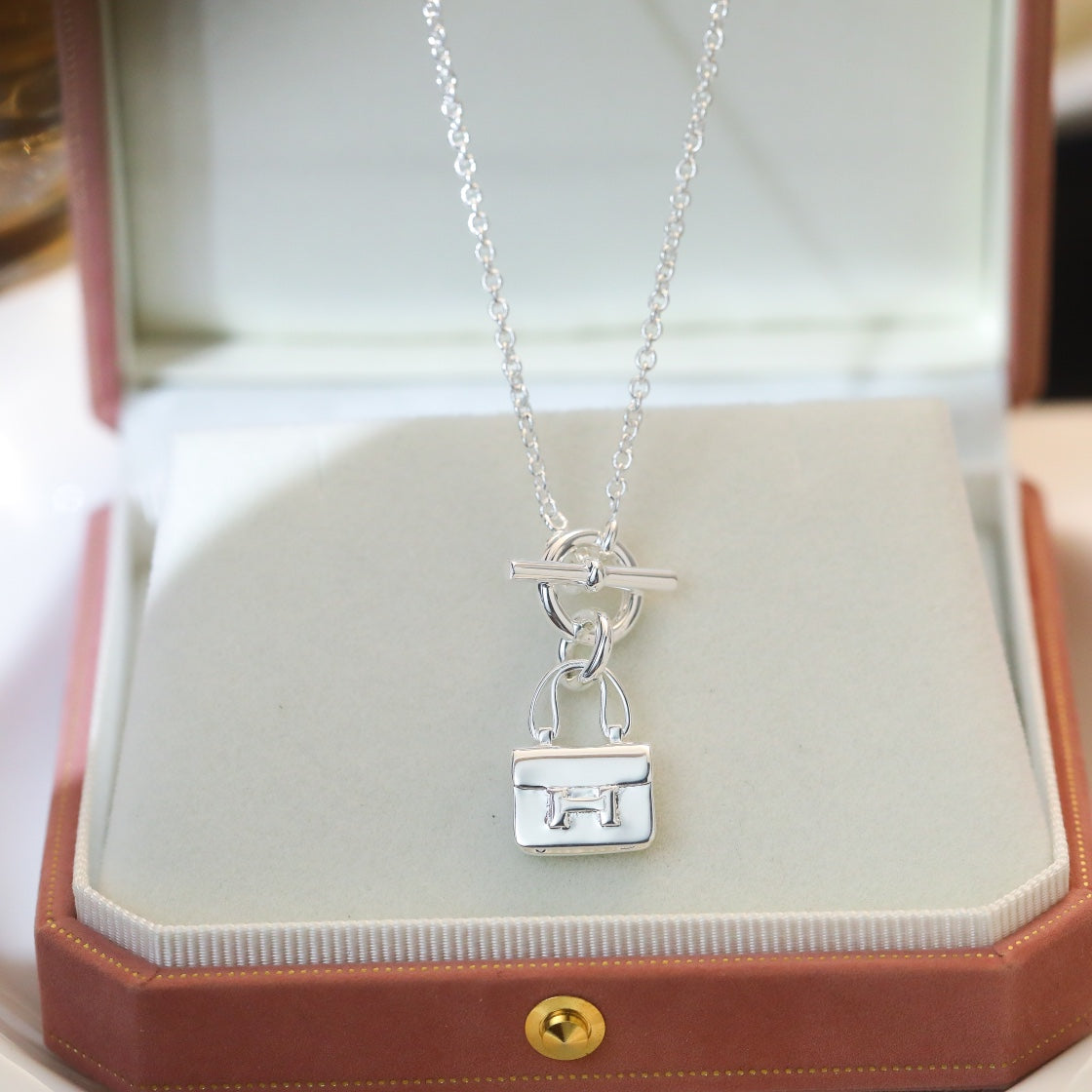 [Love's Uplift]POP H PEDANT SILVER NECKLACE