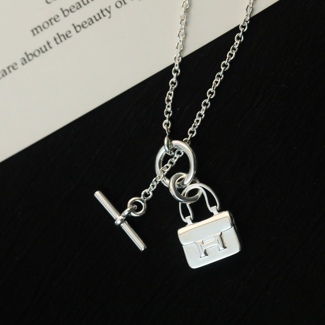 [Love's Uplift]POP H PEDANT SILVER NECKLACE