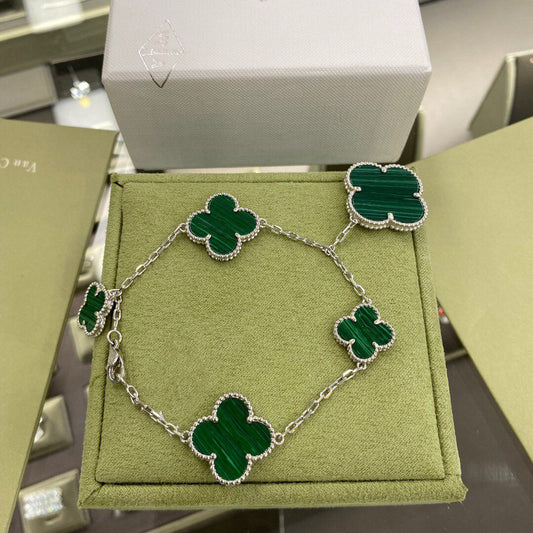 [Love's Uplift]CLOVER 5 MOTIFS SIVLER MALACHITE BRACELET