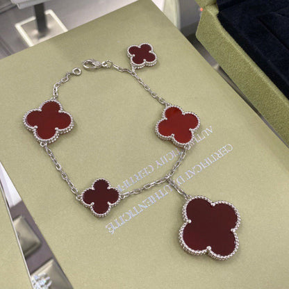 [Love's Uplift]CLOVER 5 MOTIFS SIVLER CARNELIAN BRACELET