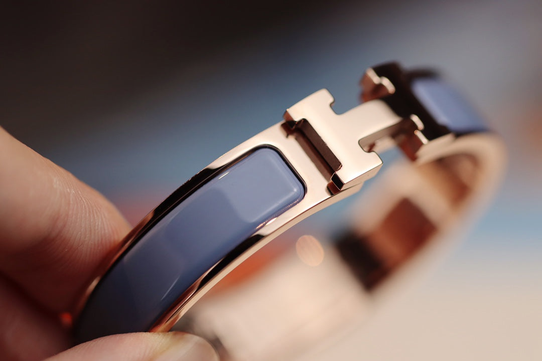 [Love's Uplift]H BRACELET 12MM BLUE GRAY