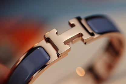 [Love's Uplift]H BRACELET 12MM BLUE GRAY