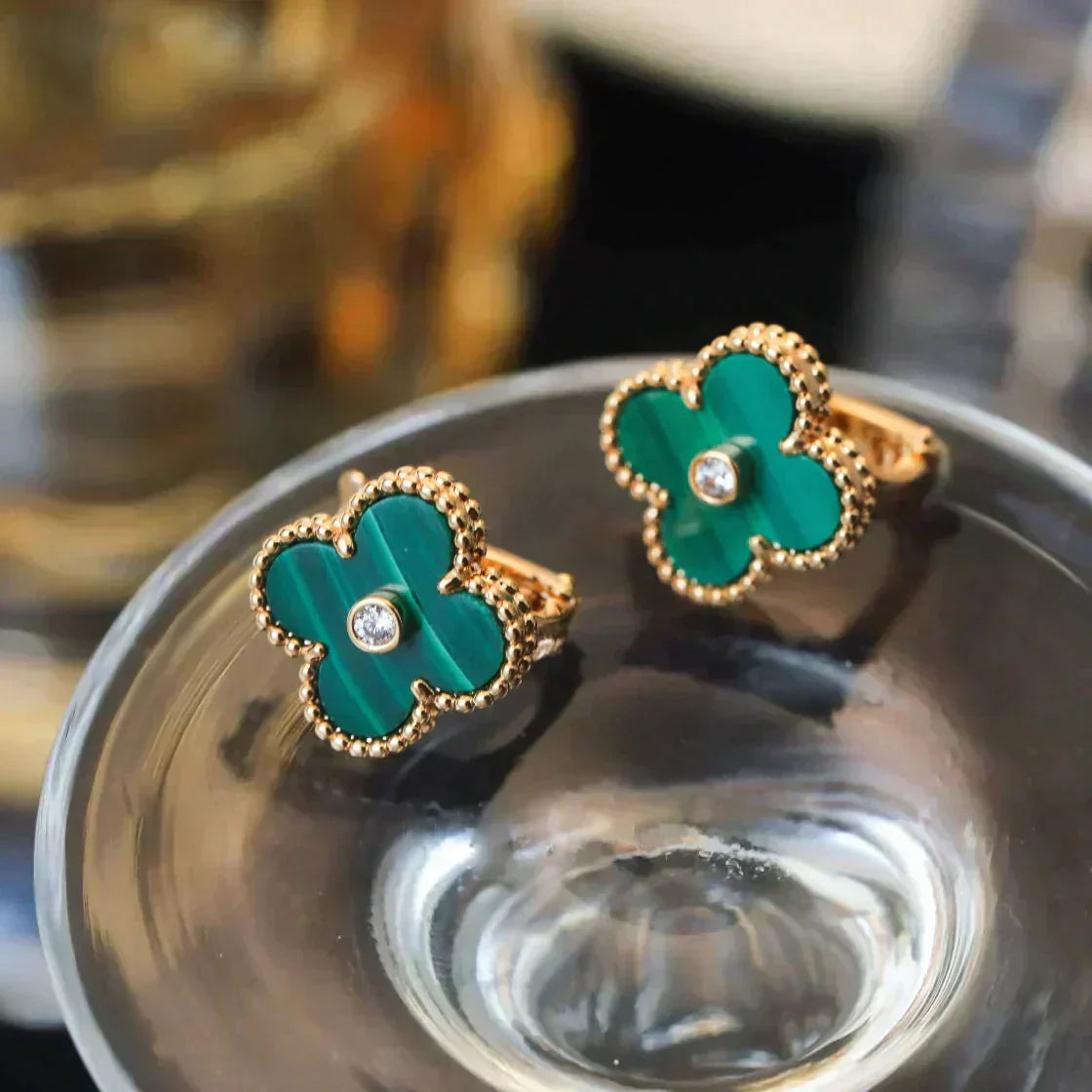 [Love's Uplift]CLOVER MEDIUM 1 MOTIFS MALACHITE DIAMOND EARRINGS