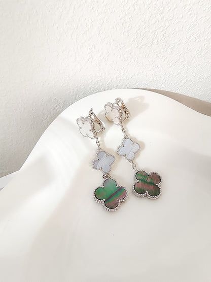 [Love's Uplift]CLOVER 3 MOTIFS CHALCEDONY DARK MOP SILVER EARRINGS