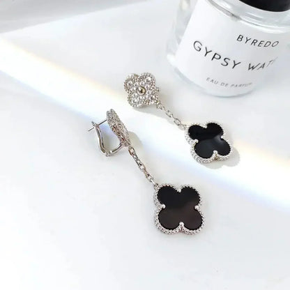 [Love's Uplift]CLOVER 2 MOTIFS  DIAMOND ONYX EARRINGS SILVER