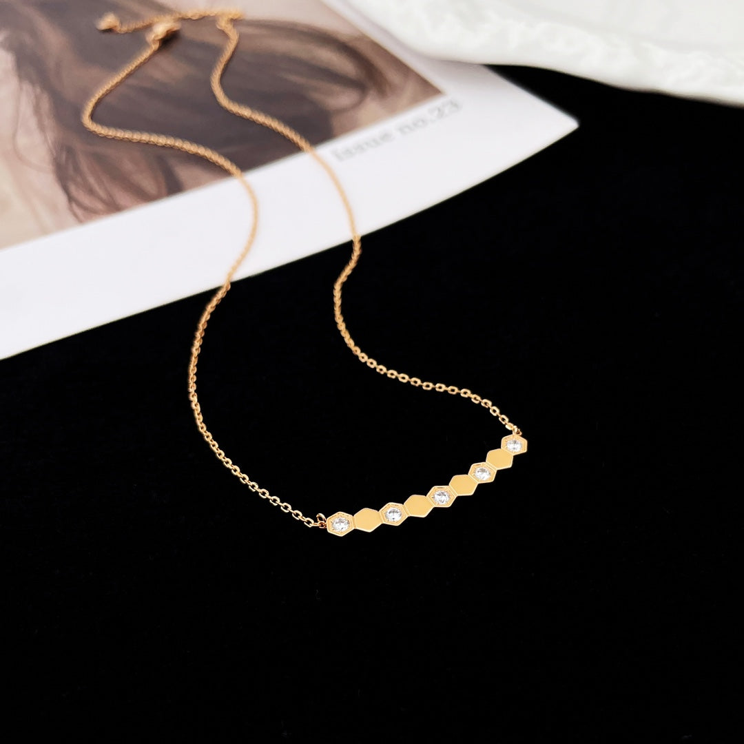 [Love's Uplift]BEE MY LOVE DIAMOND NECKLACE