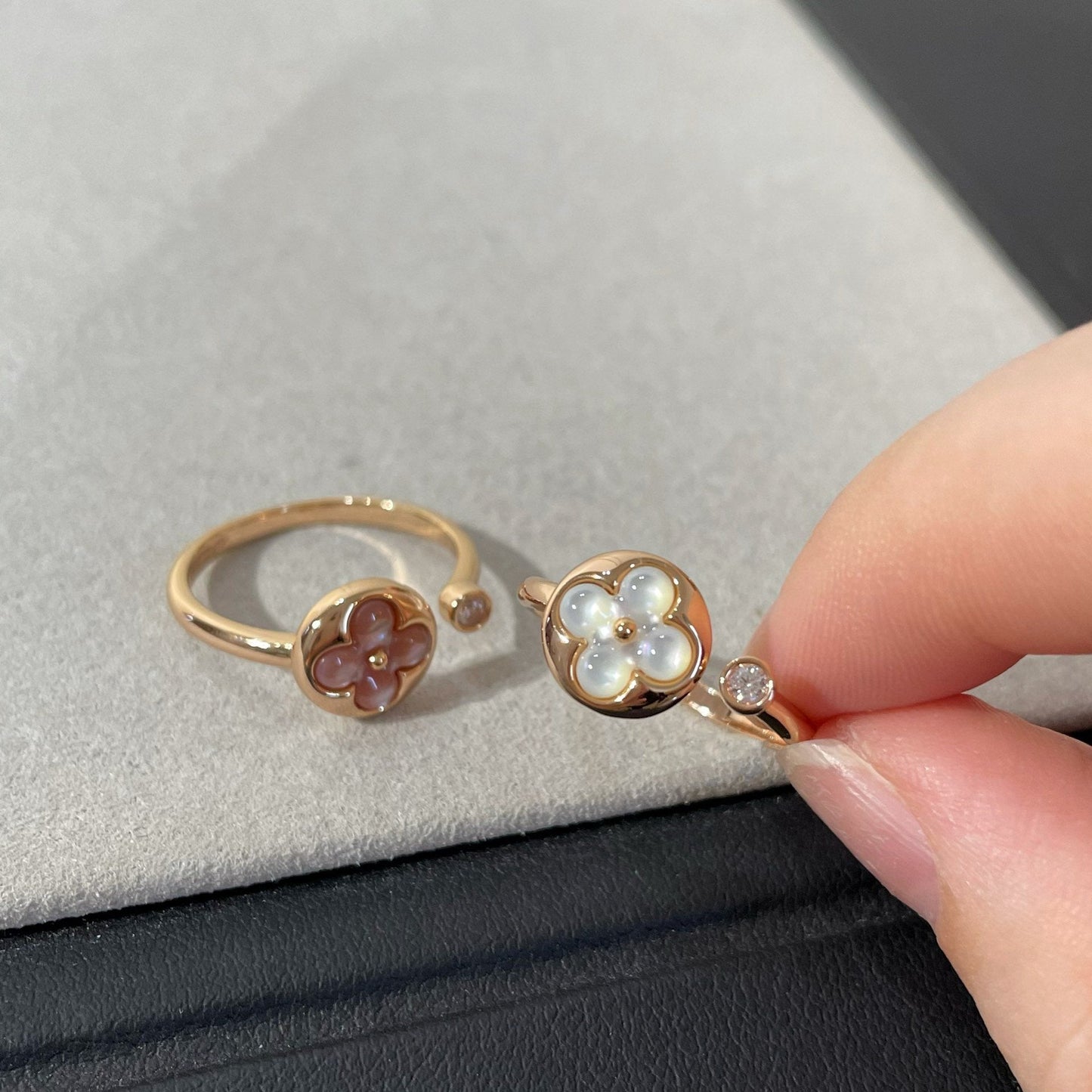 [Love's Uplift]SUN 1 DIAMOND PINK MOP RING