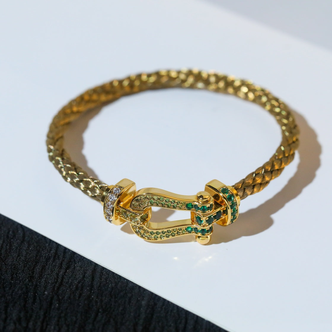 [Love's Uplift]FORCE 10 GOLD GREEN DIAMOND PAVED