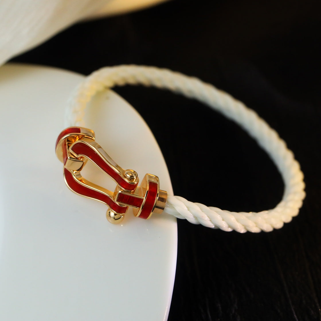 [Love's Uplift]FORCE 10 WHITE TEXTILE DIAMOND PAVED