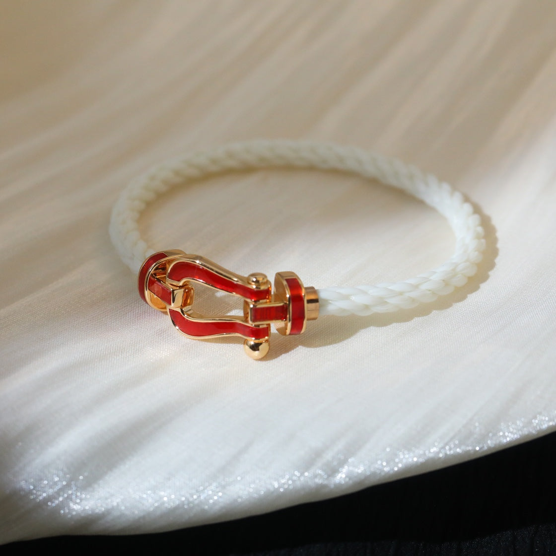 [Love's Uplift]FORCE 10 WHITE TEXTILE DIAMOND PAVED