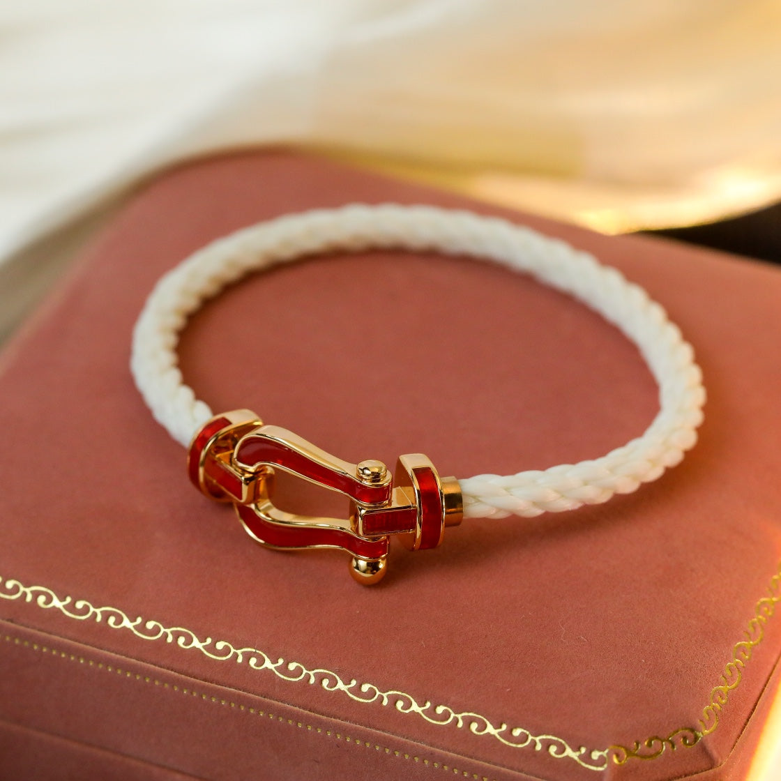 [Love's Uplift]FORCE 10 WHITE TEXTILE DIAMOND PAVED