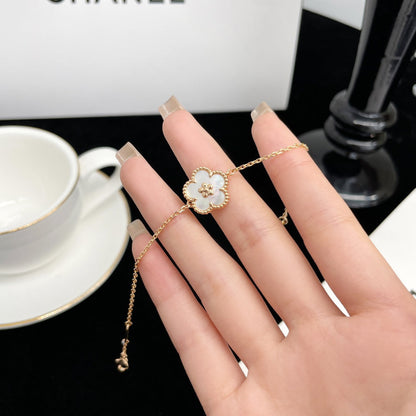 [Love's Uplift]LUCKY SPRING ROSE GOLD MOP BRACELET