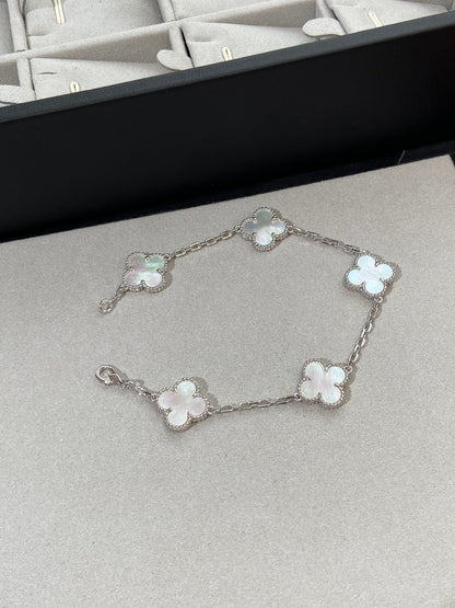 [Love's Uplift]CLOVER SILVER MOP 5 MOTIF BRACELET