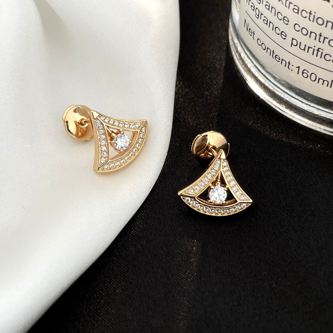 [Love's Uplift]DREAM MINI DIAMOND STUD EARRINGS