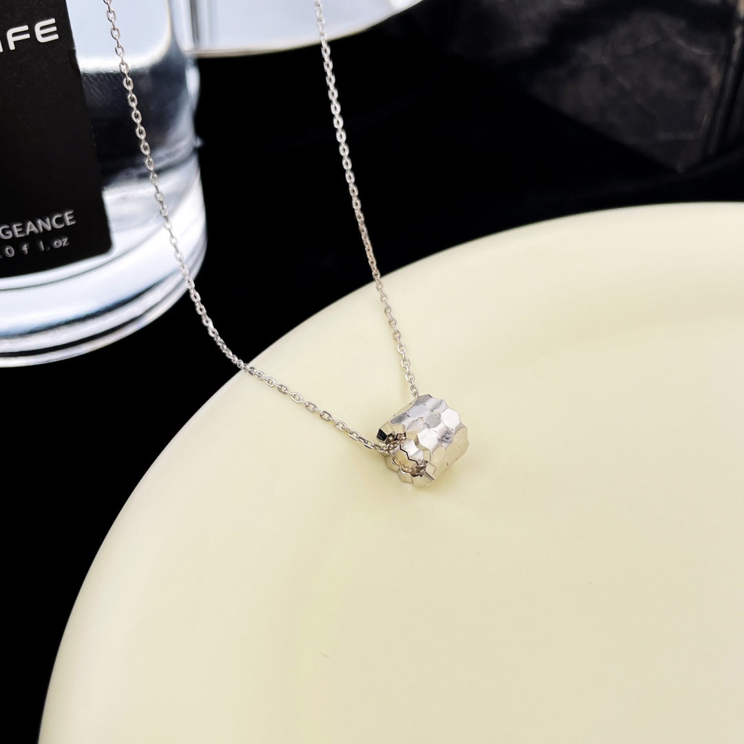 [Love's Uplift]BEE MINI PEDANT DIAMOND NECKLACE