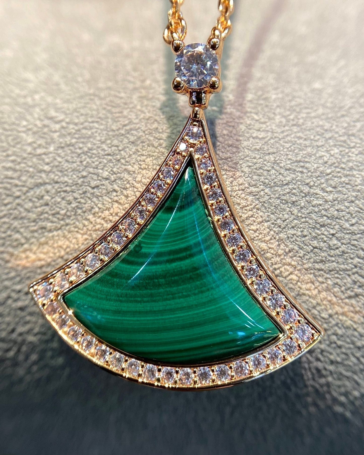[Love's Uplift]DREAM MALACHITE DIAMOND PAVED PINK GOLD NECKLACE