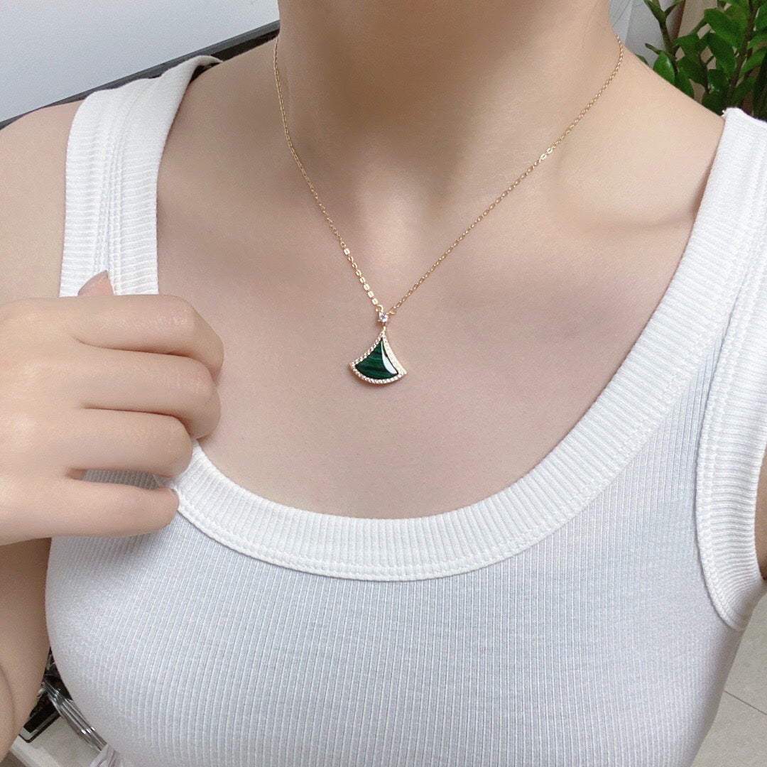 [Love's Uplift]DREAM MALACHITE DIAMOND PAVED PINK GOLD NECKLACE