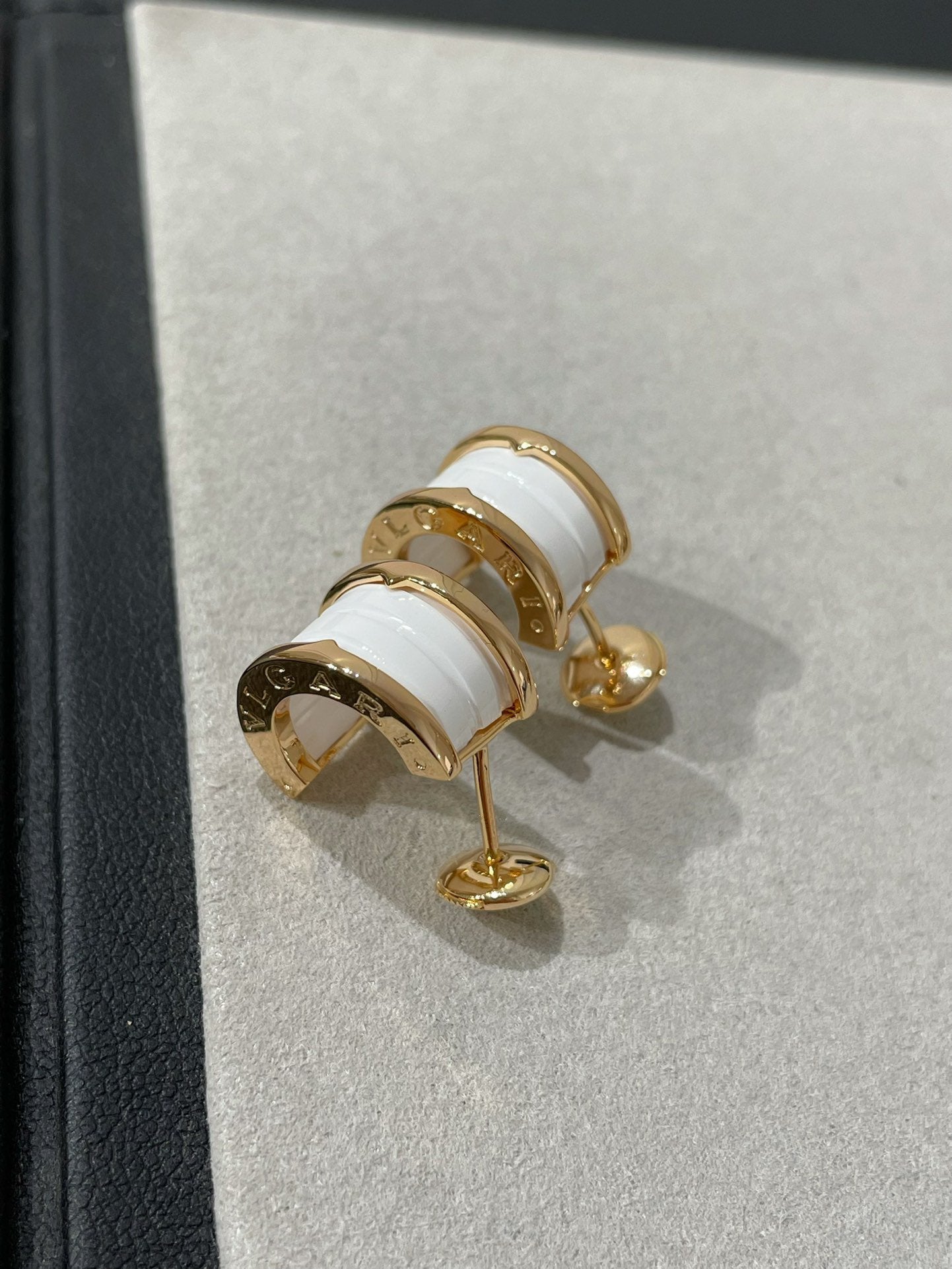 [Love's Uplift]ZERO 1 PINK GOLD CERAMIC EARRINGS