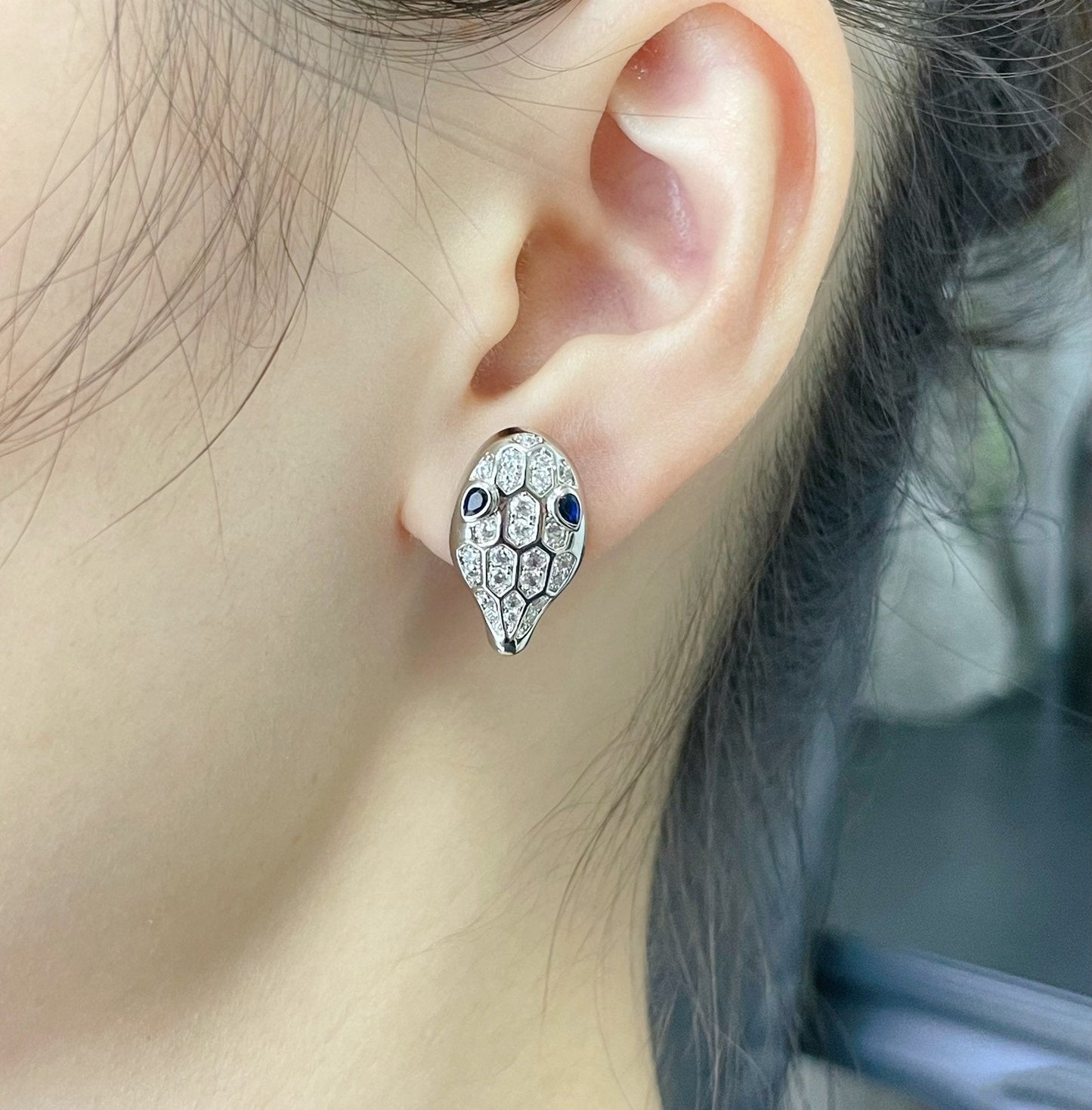 [Love's Uplift]SERPENT DIAMOND STUD EARRINGS