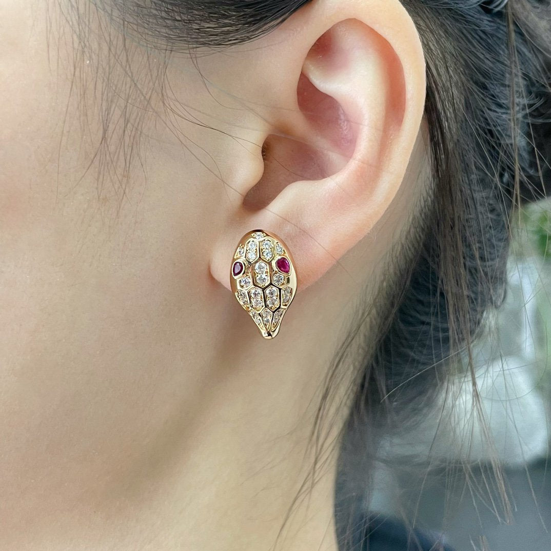 [Love's Uplift]SERPENT DIAMOND STUD EARRINGS