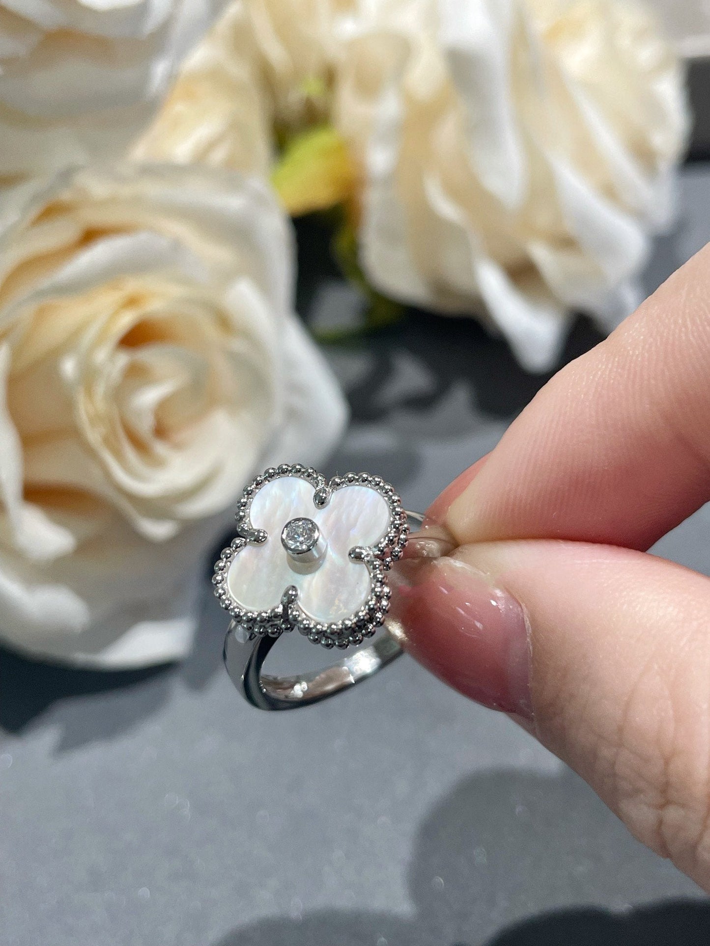 [Love's Uplift]CLOVER SILVER MOP DIAMOND RING