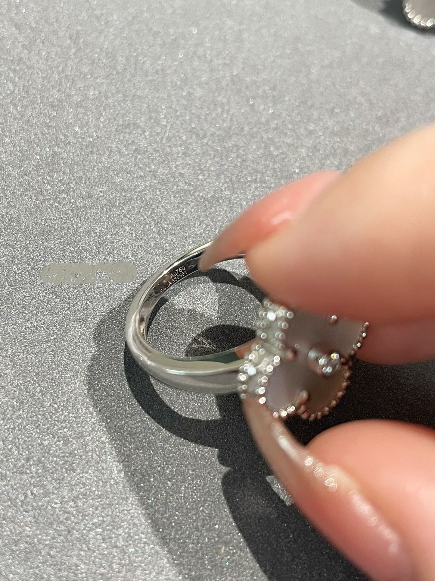 [Love's Uplift]CLOVER SILVER MOP DIAMOND RING