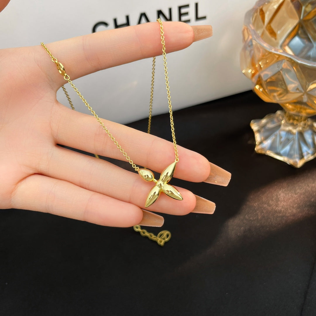 [Love's Uplift]LOUISETTE GOLD NECKLACE
